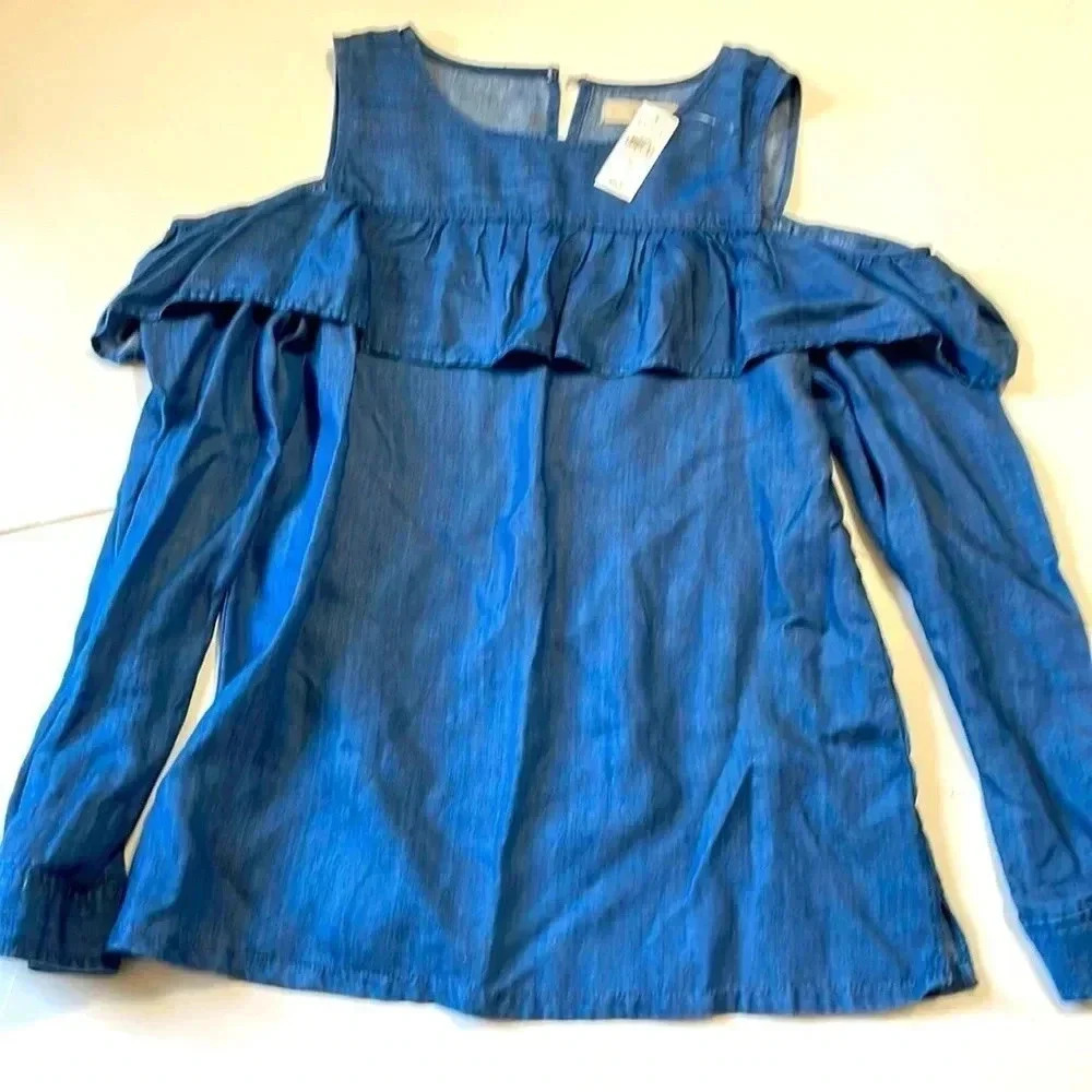 Loft cut out shoulder denim top medium NWT